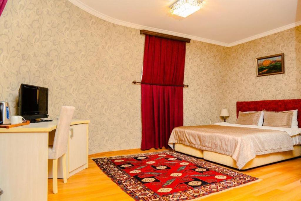 The Center Hotel Baky Esterno foto